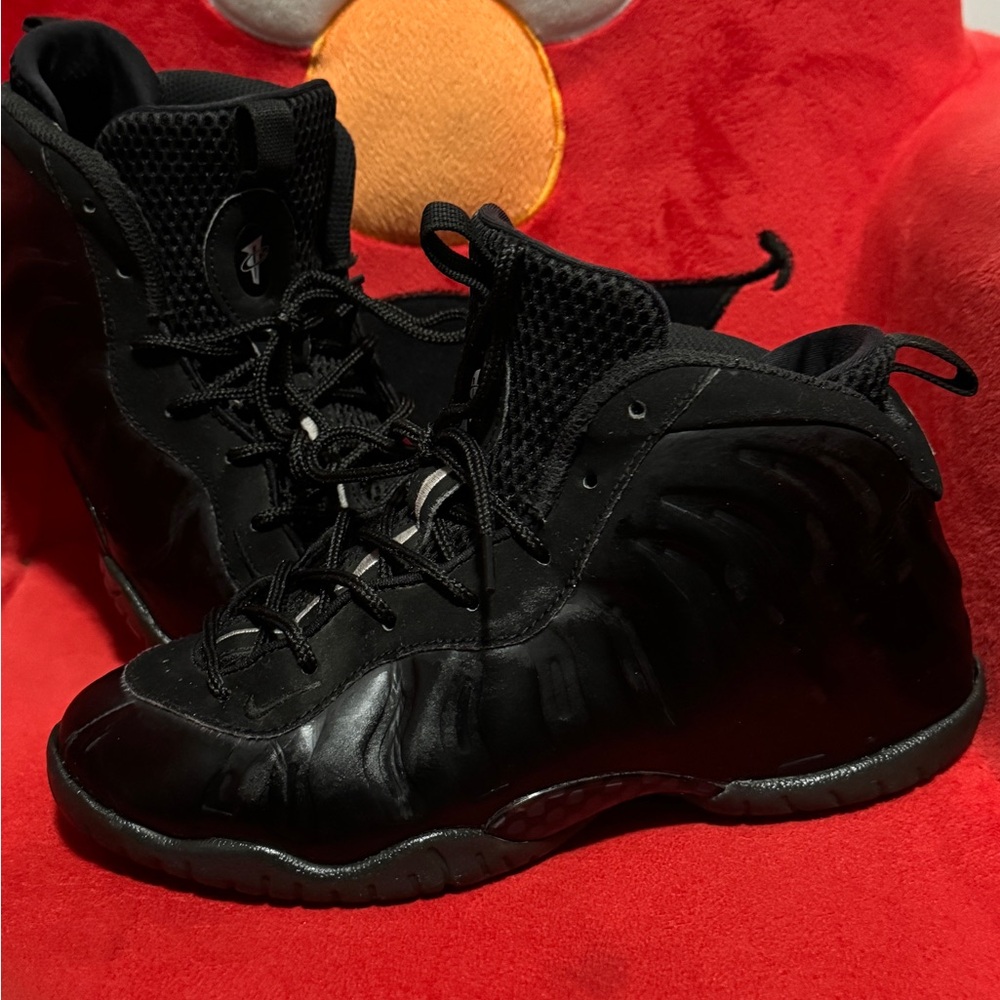 Batman Nike Foam Posites